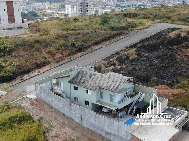 #1543 - Casa para Venda em Poços de Caldas - MG