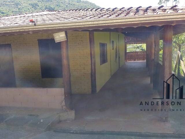 #2744 - Casa para Venda em Caldas - MG