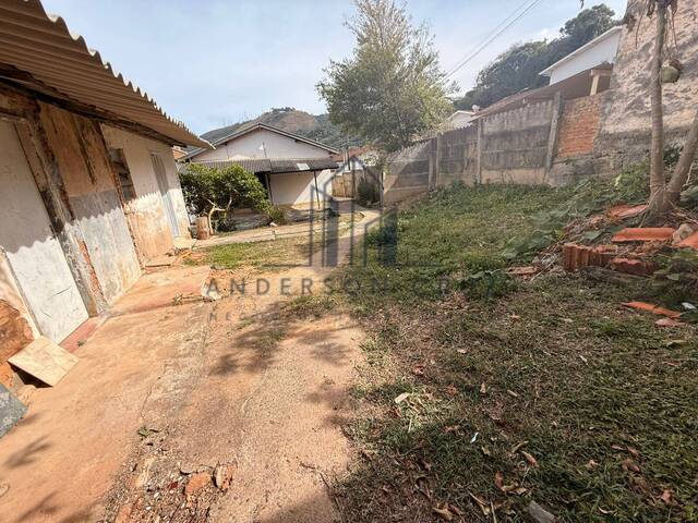 #3524 - Casa para Locação em Poços de Caldas - MG