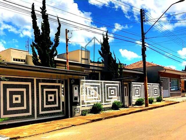 #3825 - Casa para Venda em Divinolândia - SP