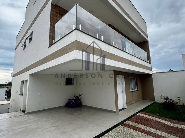 Venda em Jardim Caldense - Poços de Caldas