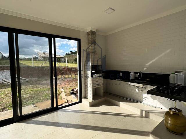 Casa para Venda em Poços de Caldas - 2
