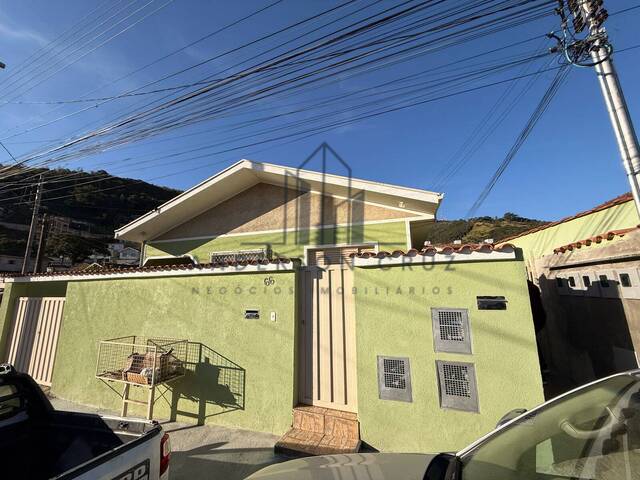 #4000 - Casa para Locação em Poços de Caldas - MG