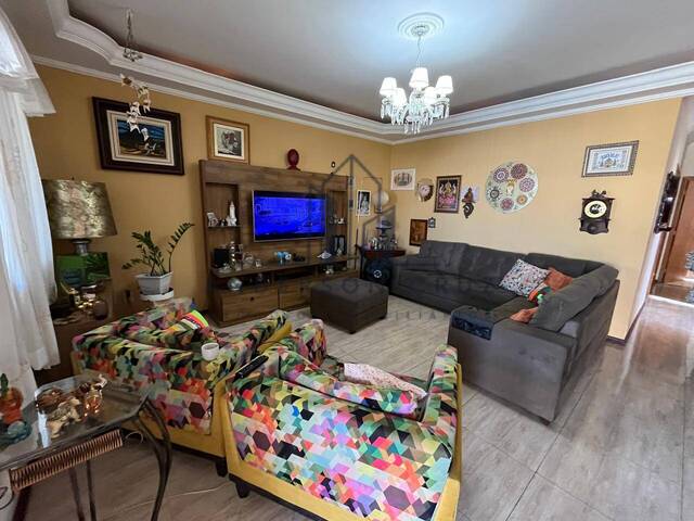 Casa para Venda em Poços de Caldas - 3
