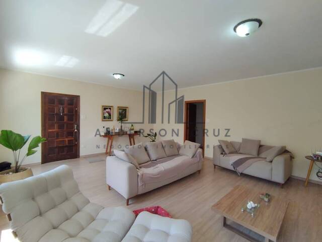 Casa para Venda em Poços de Caldas - 3