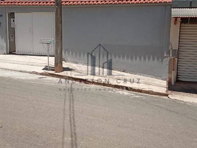 Casa para Venda em Poços de Caldas - 2