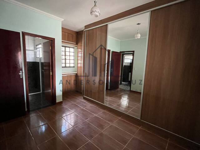 Casa para Venda em Poços de Caldas - 5